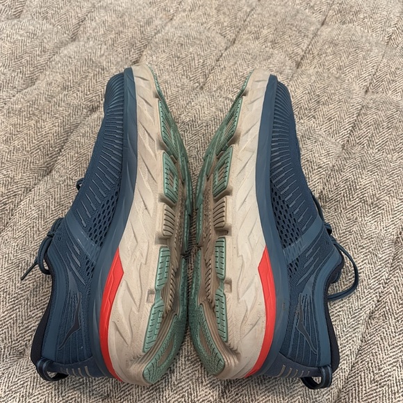 Hoka One One Bondi 7 size 11.5 2E - Picture 4 of 9